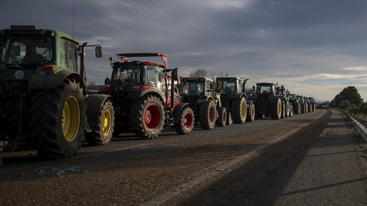 AB-MERCOSUR anlaşmasına karşı çıkan İspanyol çiftçiler protestolarını sürdürüyor