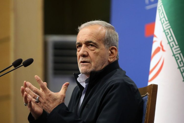 İran Cumhurbaşkanı: Protestocuların sesini duyuyor, sorunlarını çözmek için tüm çabamızı gösteriyoruz