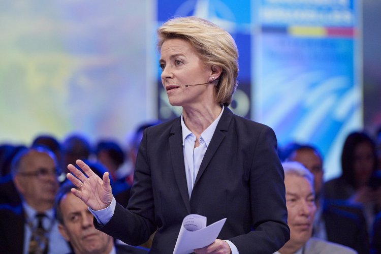 Von der Leyen'den 'Grönland NATO'nun parçası' uyarısı