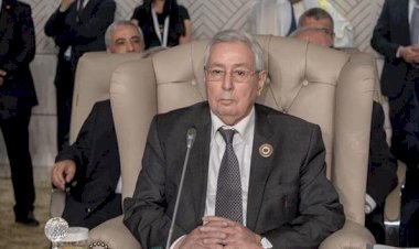 Cezayir'de geçici Cumhurbaşkanı belli oldu