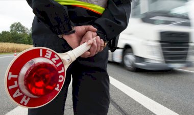 Almanya sınır kontrollerini 6 ay daha uzatacak