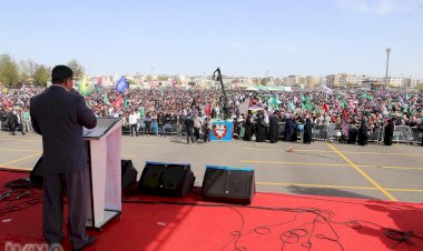 'İnsanlık ancak Peygamberimizle huzur bulur'