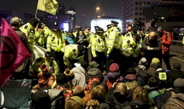 Londra'daki çevreci işgal eyleminde 47 gözaltı