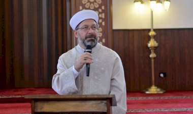 'Camilerimiz sadece 5 vakit namaz kılınan yerler değildir'