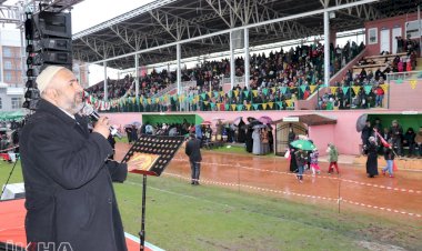 'Muhammed’i bir nesil yetiştirmek sizlerin ve ailelerin ellerinde'