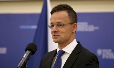 Macar Bakan: AB Türkiye'yi yanıltmayı bırakmalı