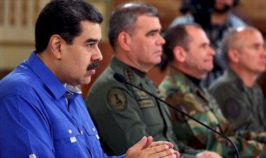 Maduro: ABD'ye karşı elimizde silahlarla her zaman hazır olmalıyız