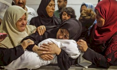 Gazze'de birçok hayat İsrail bombalarıyla yitip gitti