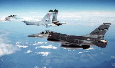 ABD'den Alaska açıklarında Rus savaş uçaklarına engelleme