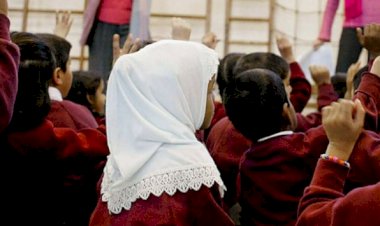 Avusturya'da ilkokul çocuklarına 'başörtüsü yasağı' ayrımcılığı