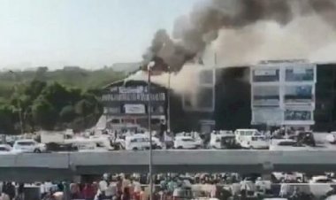 Hindistan’da eğitim merkezinde yangın: 15 ölü