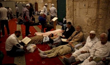 Mescid-i Aksa itikafa açıldı