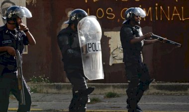 Venezuela'da mahkumlar ve polis çatıştı: 23 ölü