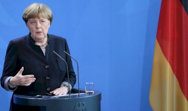 Merkel'den Avrupa'ya yükselen aşırı sağ uyarısı