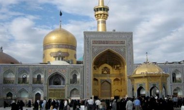 İran'da cuma namazı imamına bıçaklı saldırı