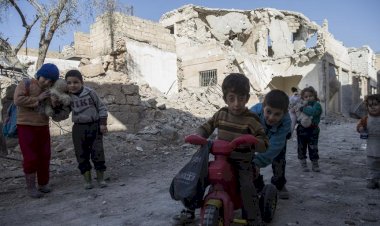 Dünyadaki her dört çocuktan biri çocukluğunu yaşayamıyor