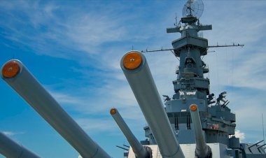 Beyaz Saray ile Pentagon arasında savaş gemisi krizi