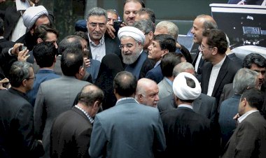 İran'da Ruhani kabinesinde son istifa kabul edilmedi