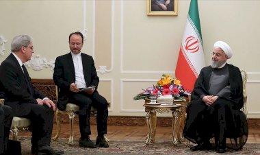 Ruhani'den Fransa'ya 'nükleer anlaşmadaki tarihi rol için az zaman kaldı' uyarısı