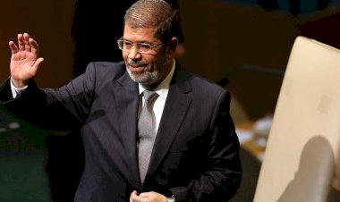 Şehid Muhammed Mursi Kahire'de defnedildi