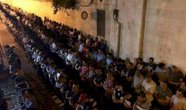 Dünyanın dört bir tarafında Mursi için gıyabi cenaze namazı