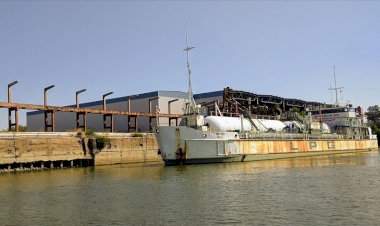 Çin ABD'nin yaptırımlarına rağmen İran'dan enerji ithalatına devam ediyor