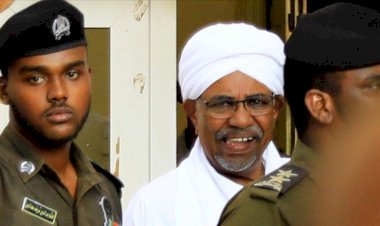 Uluslarası Ceza Mahkemesi Sudan'dan Beşir'i istiyor