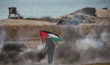 İsrail askerleri Gazze sınırında 49 Filistinliyi yaraladı