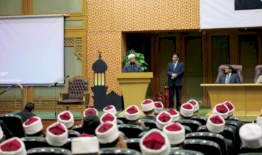 El-Ezher'den Afrika ve Uzakdoğu'dan gelen imamlara 'Çağdaş Vaiz' eğitimi