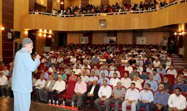 'Namazı sevdiğiniz an Allah'a kulluğu seveceksiniz'