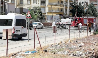Reyhanlı'da otomobilde patlama