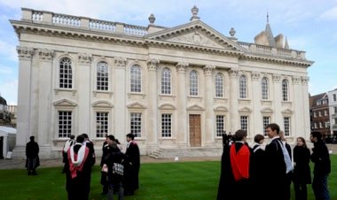 Müslüman öğrencilerin okula girmesini engelleyen okul kerhen özür diledi