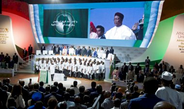 Afrikalı liderler olağanüstü toplandı
