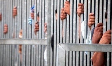 İşgal hapishanelerindeki 200 Filistinli tutuklu açlık grevine başladı