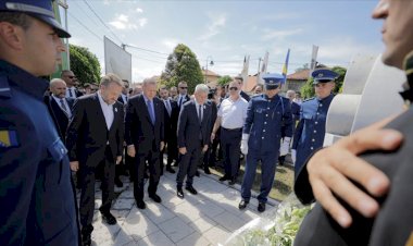 Erdoğan Aliya İzzetbegoviç'in kabrini ziyaret etti