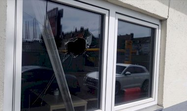 Hollanda ve Almanya'da camilere saldırı