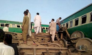 Pakistan'da tren kazası: 18 ölü