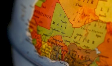 Mali'de yolcu otobüsü ve sivil kampa saldırı: 7 ölü