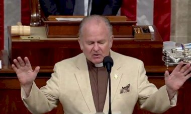 ABD kongresinde 'kötü ruhları kovma' seansı!