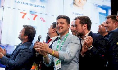 Ukrayna’da Selenski’nin partisinden seçim zaferi