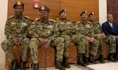 Sudan'da darbe girişimi: Genelkurmay başkanı tutuklandı