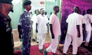 Sudan'da siyasi tutuklulara genel af