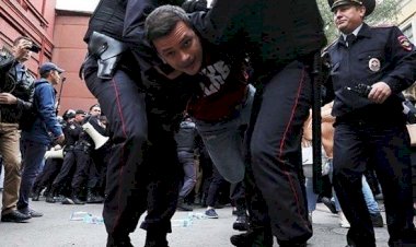 Rusya'daki seçim protestolarında gözaltı rekoru kırıldı