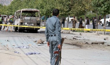 Afganistan'da yol kenarına yerleştirilen bomba patladı: 32 ölü