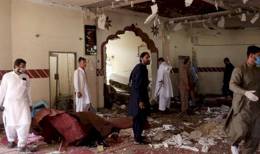 Pakistan: Cami saldırısında Taliban liderinin kardeşi yaşamını yitirdi