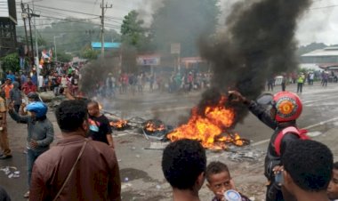 Endonezya'da Papualı öğrencilerin gözaltına alınması protesto edildi