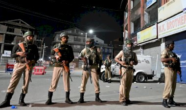 Cammu Keşmir'de gece baskınları