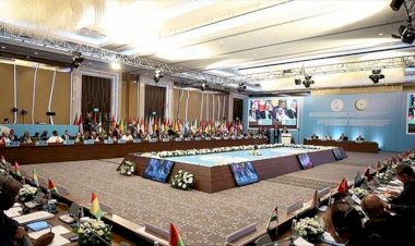 '5 binden fazla yerel politikacı, aktivist ve gazeteci gözaltında tutuluyor'