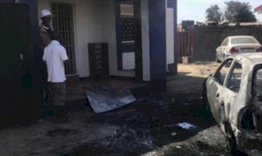 Güney Afrika'da camiye saldırı