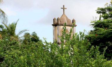Senegal'deki Katolik Fransız okulundan tepki çeken başörtüsü yasağı